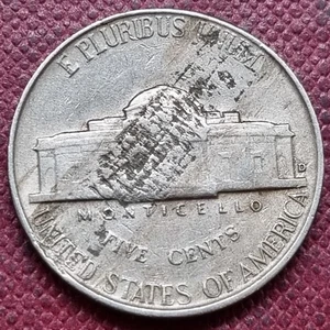 1948 D Jefferson Nickel 5c - Lamination ERROR - #94174 - Picture 1 of 2