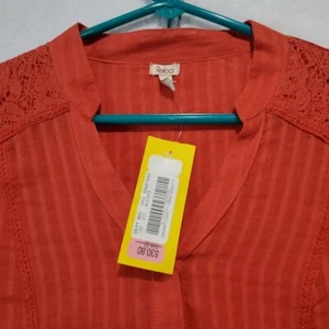 REBA Women's Ribbed Lace Blouse Full Button 3/4 Sleeve V-Neck Red Size Small - Picture 1 of 13