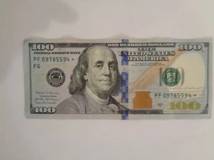RARE VARIATION 100 Dollar Bill * NOTE  2017A RARE Great Condition HAIR TOUCHING - Picture 1 of 7