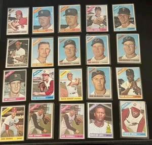 1966 Topps Baseball Cards - 123 Card Lot - Hal Reniff | Chico Ruiz - Picture 1 of 10