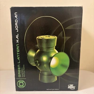 Green Lantern Hal Jordan Power Batería Mini Prop Réplica Edición Limitada 593/800 Foto 1 de 4
