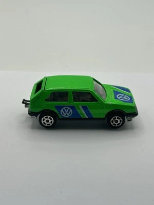 Coche de juguete modelo verde vintage Majorette Volkswagen Golf GTI Foto 1 de 4