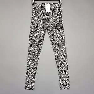 H&M Basic Leggings Pants Womens XS Soft Black White Stretches Tapered Ankle New - Picture 1 of 11