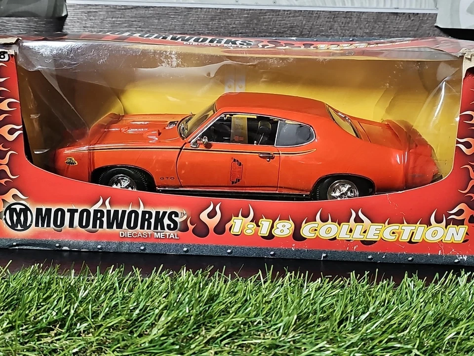 Vntg 2003 Motor Max Motorworks 1969 Pontiac GTO Judge 1:18 Scale Diecast Car - Image 1 of 4