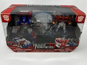 Neu im Karton! Transformers 2-Pack "Leader For The Ages" Optimus Prime 2007 & 1984 - Bild 1 von 3