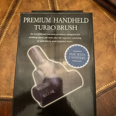 Cepillo turbo portátil Riccar Premium TBR-2 accesorio de aspiradora tapicería de pelo de mascotas Foto 1 de 3