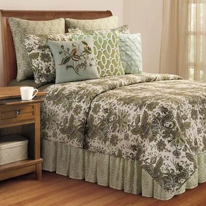 C&F Home Ezmeralda 2 Piece Quilt Set All-Season Reversible Bedspread Oversized - Picture 1 of 1