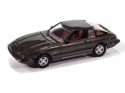 Mazda RX-7 V3 1985 modelo metálico plateado escala 1:64 - Johnny Lightning JLCG037 Foto 1 de 3