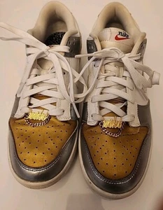 Size 8.5 - Nike Dunk SE Low Silver Gold Metallic W - Picture 1 of 5