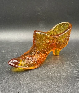 Fenton Art Amber Glass Slipper "Daisy And Buttons" Vintage Shoe Pristine - Picture 1 of 11