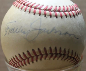 "TRAVIS JACKSON" HALL OF FAME SIGNED BASEBALL (PSA/DNA) - Picture 1 of 4