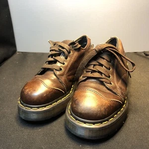 ZAPATOS OXFORDS PLATAFORMA GRUESA LEA MARRÓN 8651 USADOS EN EXCELENTE ESTADO US5 DM DOC DR MARTENS AirWair - Imagen 1 de 12