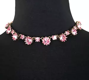 Collana girocollo Betsey Johnson PInk cristallo scintillante stazioni sfaccettate tono ottone - Foto 1 di 8