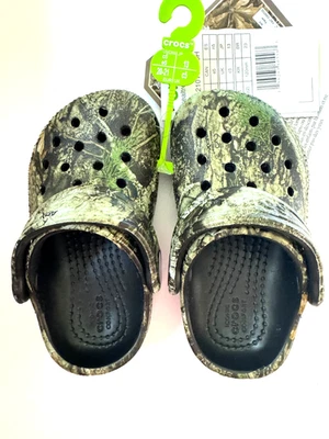 Crocs unisex camuflaje verde para niños talla C5 Foto 1 de 4