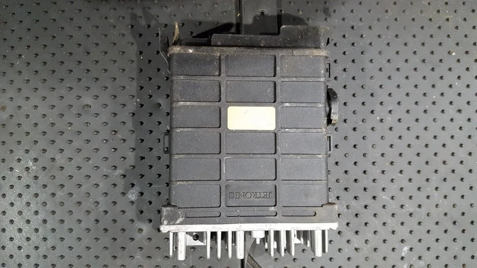 Audi 80 1988 ECU Engine Computer (Engine Control Unit) 0280800223, FR170506-63 - Image 1 of 1