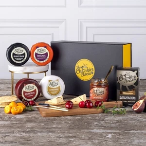 Cheese Lovers Gift Hamper - Picture 1 of 8