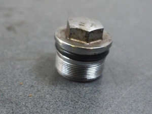SUZUKI GS400 1977 51351-33131 BOLT cap ASSY FR.FORK 12281 - Picture 1 of 4
