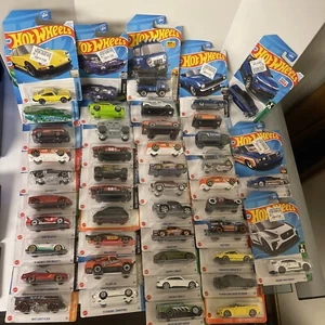 HUGE LOT 44 Hot Wheels Various Porsche Camaro Chevy Ford Hot Rod Roadster NEW - Picture 1 of 10