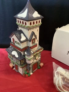 Casa de pueblo de porcelana Department 56 The North Pole Series "Post Office". - Imagen 1 de 3