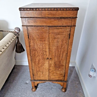 Antique Art Deco Gramaphone in Oak Cabinet - Working abd Great Condition  - Image 1 of 4