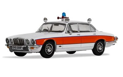 NEW Corgi Vanguards 1:43 Jaguar XJ6 S2 4.2L Avon & Somerset Police - VA13901 - Image 1 of 3