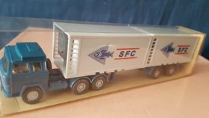 CONTENEDOR DE REFRIGERACIÓN WIKING 522 MAGIRUS 235 2X 20 ft SFC COMO NUEVO EN CAJA ESCALA 1.87 HO/OO - Imagen 1 de 3