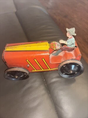 VINTAGE MARX CLIMBING TRACTOR TIN TOY   932-F With Key - Image 1 of 4