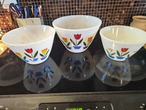 1940s Vintage Fire King Tulip Mixing/Nesting Bowls by Anchor Hocking - Set of 3 - Picture 1 of 21
