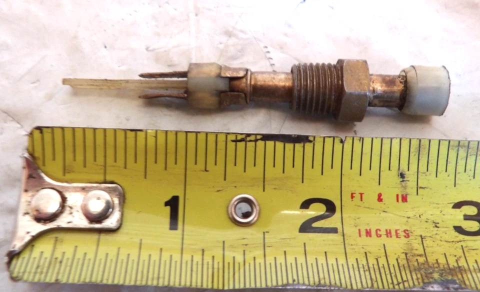 Interruptor de luz domo cortesía puerta Cadillac GM 1966-85 Foto 1 de 1