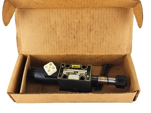 NEW Parker D1VW020ANJWM-82 Hydraulic Directional Control Valve, D1VW020ANJWM82 - Picture 1 of 8