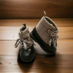 Carters Toddler Boys Duck Boots Size 6 Black & Gray Stylish & Comfortable Shoe - Picture 1 of 11