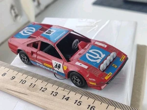 Bburago Ferrari 308 GTP Italien 1:43 Nummer 39 Diecast Retro Sport Rennwagen - Bild 1 von 9