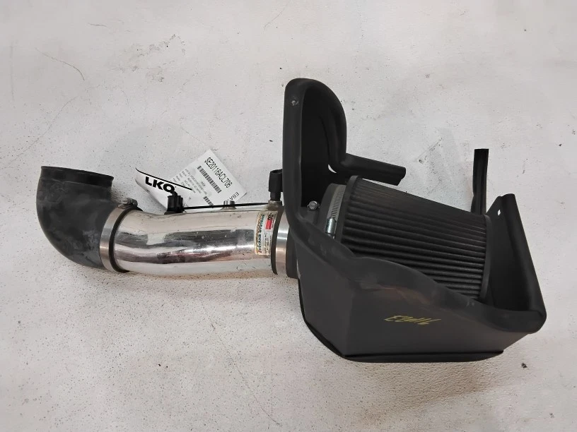 Entrada de aire frío K&N para Dodge Challenger 2013 Foto 1 de 4