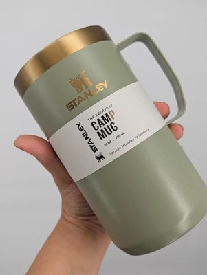 Nuevo STANLEY Stay Hot Nuevo Campamento Taza Café ☕ 24 OZ Verde Enebro Otoño 2025 Foto 1 de 4