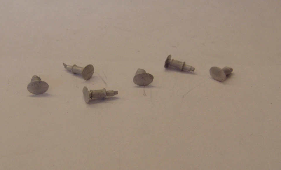 P & D MARSH P&D Marsh OO Stärke PW93 Oval Kopfpuffer (12) Gussteile müssen lackiert werden