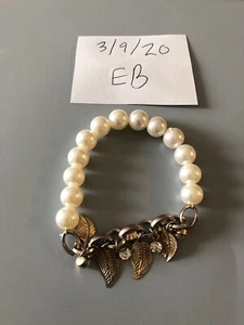 Hermosa pulsera de estrás de hoja de perlas sintética - Imagen 1 de 5