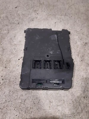 2005 RENAULT MEGANE BODY CONTROL MODULE 8200433200 - Image 1 of 3