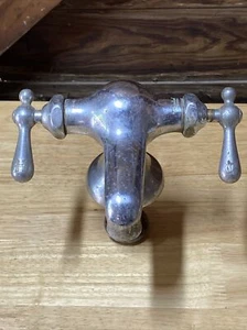 Vintage vernickelte Klauenfußwanne Wasserhahnhalterungen an der Wanne - Bild 1 von 12