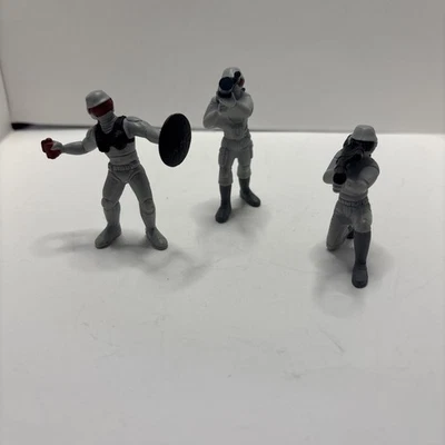 Mattel 1986 ¡Guts! "Lote de 3 figuras de luchadores láser PVC vintage 2"" gris" Foto 1 de 4