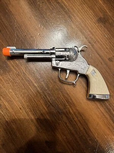Leslie Henry Halco Diamond H Laramie Cap Gun Western White Handle Pistol (clean - Picture 1 of 7