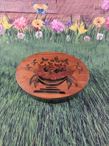 Pantry Box large signed and dated Linda Kempe - Picture 1 of 9