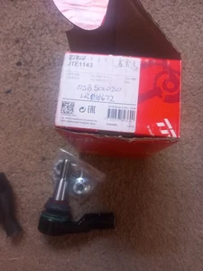 Land Rover Discovery 3 & 4 Track Rod End, Balljoint TRW. LR010672, QJB500080 - Picture 1 of 2