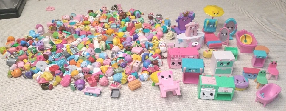 ENORME Lote de Figuras Shopkins Serie Mixta Más de 5 Lb Foto 1 de 4