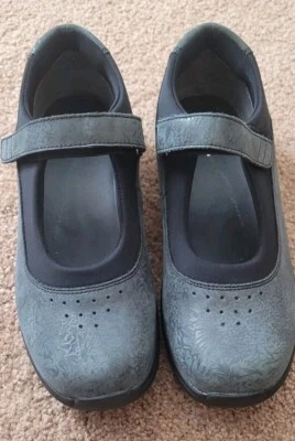 Drew Rose GREY CHARCOAL Leather Floral Print Maryjane Theraputic Size US 9(NWOB) - Image 1 of 4