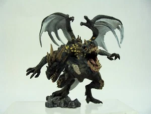 McFARLANE TOYS DRAGON BERSERKER CLAN 4 CAÍDA DEL REINO DRAGÓN SUELTO ¡BONITO! - Imagen 1 de 3