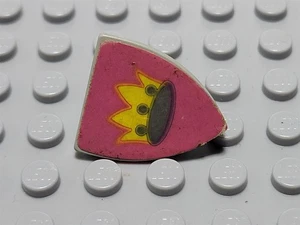 LEGO Light Gray Triangular Minifig Shield with Crown on Pink Background - Picture 1 of 1