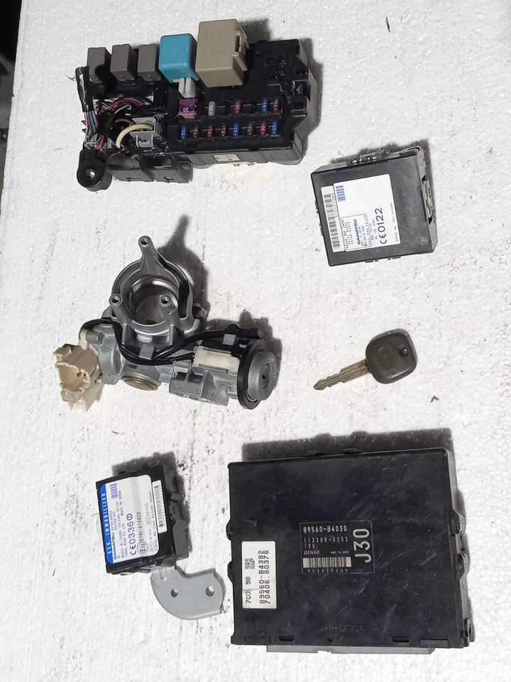 KIT ACCENSIONE CENTRALINA PER DAIHATSU Terios 2009 Serie 89560-B4030 Benzina 1.5 - Immagine 1 di 4