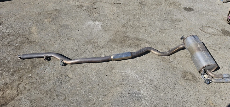 SILENCIADOR TUBO ESCAPE TRASERO MEDIO BMW F30 328i SEDAN RWD xDRIVE AWE 12-16 030524B Foto 1 de 4