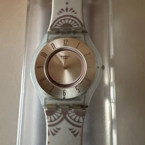 Swatch Skin Cuivre DeLume very rare in original case and paper work needs batt - Picture 1 of 6