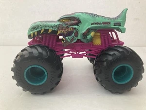 2016 Hot Wheels Monster Jam Trucks Zombie Wrex 1/24 Scale Diecast - Picture 1 of 14
